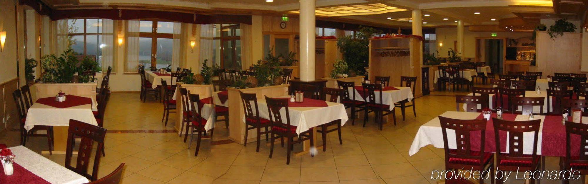 Panorama-Hotel Am See Neunburg vorm Wald Restaurang bild